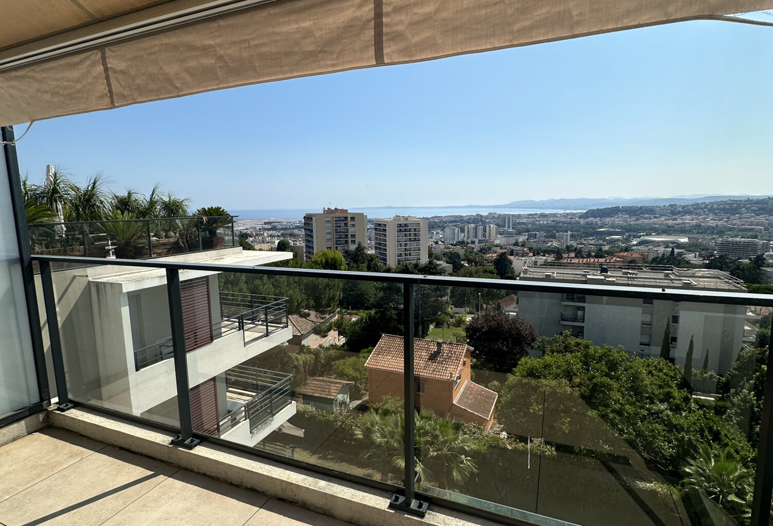 APPARTEMENT 3 PIÈCES   61 m2   NICE — photo 1