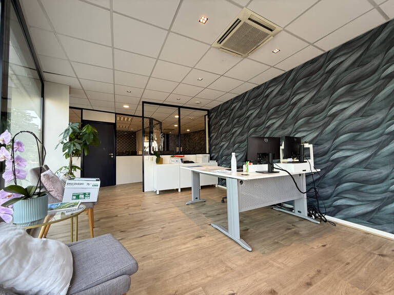 Local Commercial/Bureaux 334 m2 — photo 1