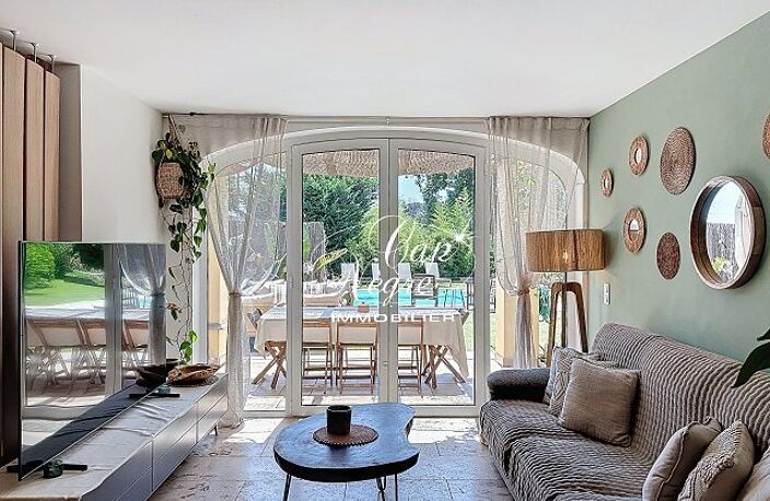 MAISON REFAITE À NEUF AU COEUR DE LA NATURE À VENDRE À GRIMAUD — photo 3