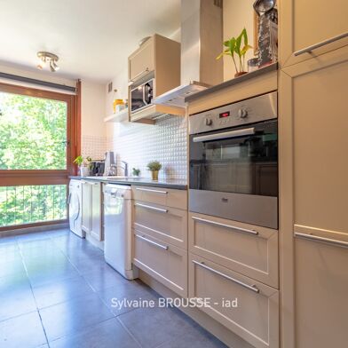 Appartement 5 pièces 259000 €