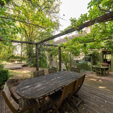 Maison 8 pièces 296520 €