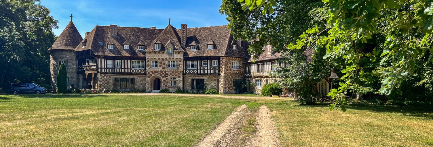 Appartement 8 Pièces 297 m² à louer à Poissy (78300)