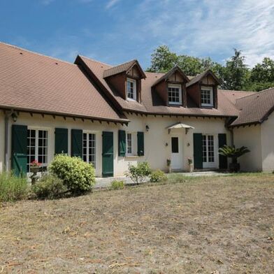 Maison 8 pièces 473200 €