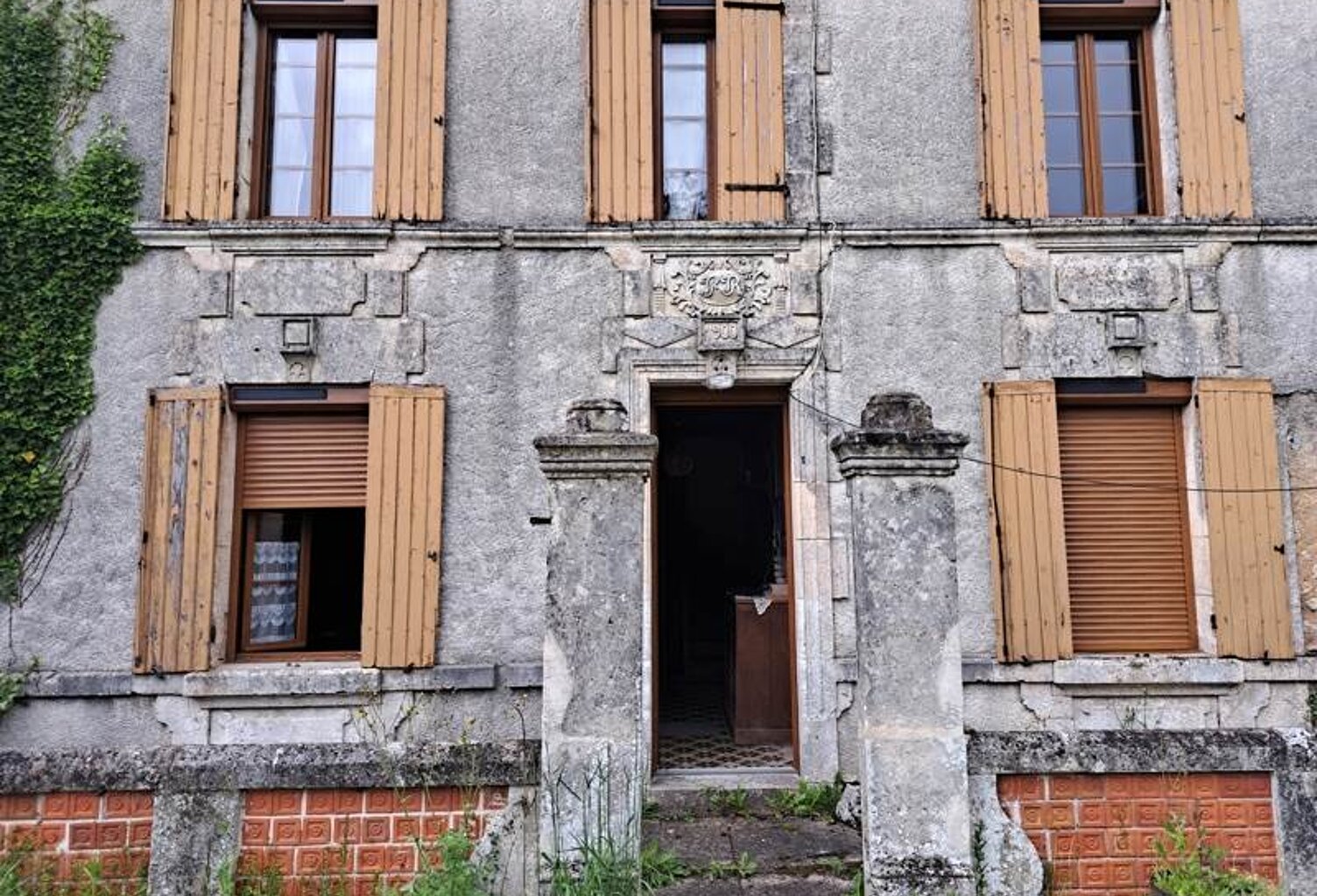 Maison en pierre de 5 pièces principales — photo 1