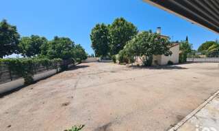 Commerce  91 m² à vendre à L'Isle-sur-la-Sorgue (84800)