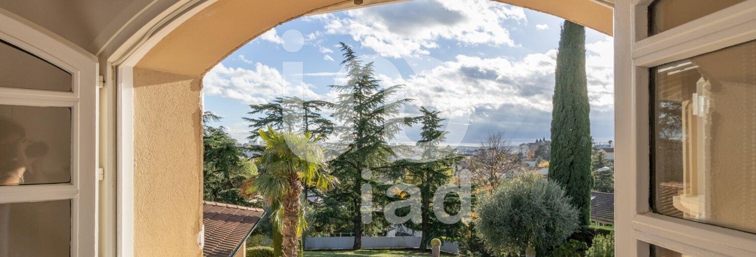 Maison 6 Pièces 284 m² à vendre à Saint-Priest (69800)