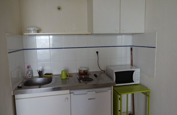 INVESTISSEMENT LOCATIF STUDIO / T1 LOUE, 83000 TOULON — photo 4