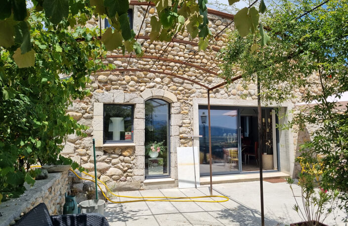 Maison avec jardinet et terrasses avec vue panoramique — photo 2