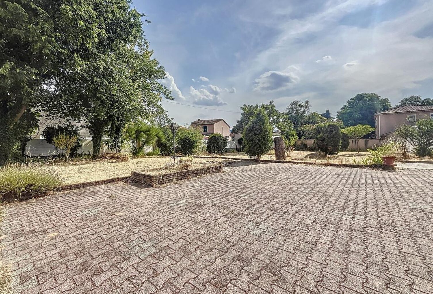 Terrain À Vendre de 629m2 libre constructeur — photo 1
