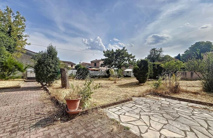 Terrain À Vendre de 629m2 libre constructeur — photo 3