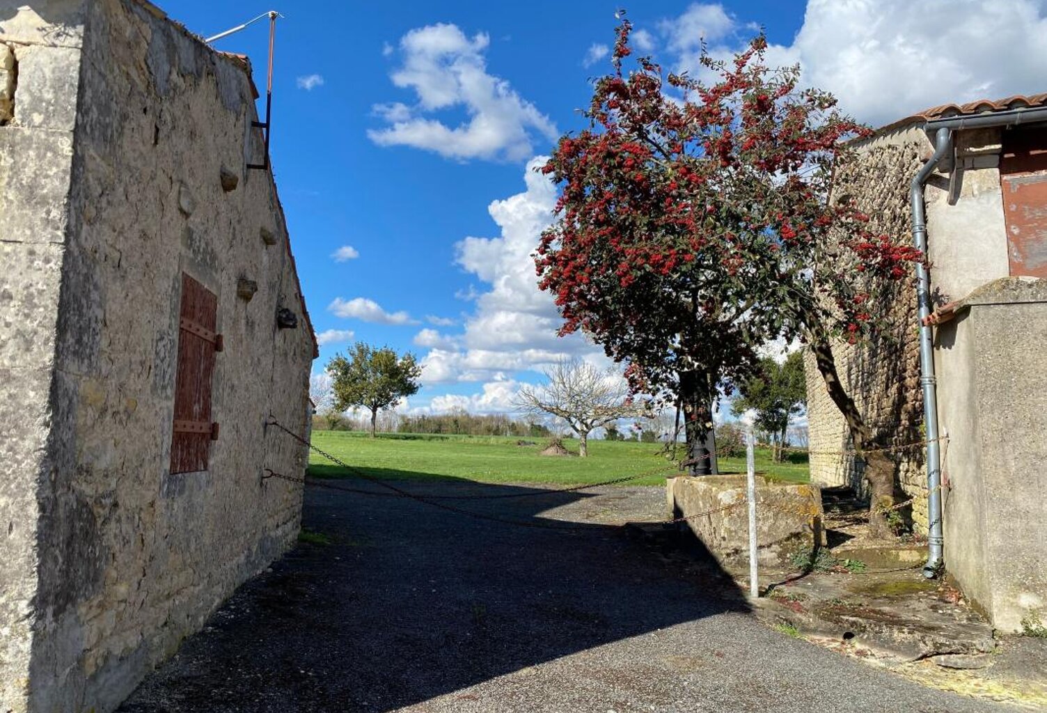 Corps de ferme Annezay — photo 1