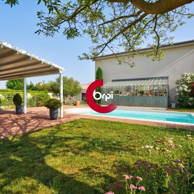 Maison 8 pièces 945000 €