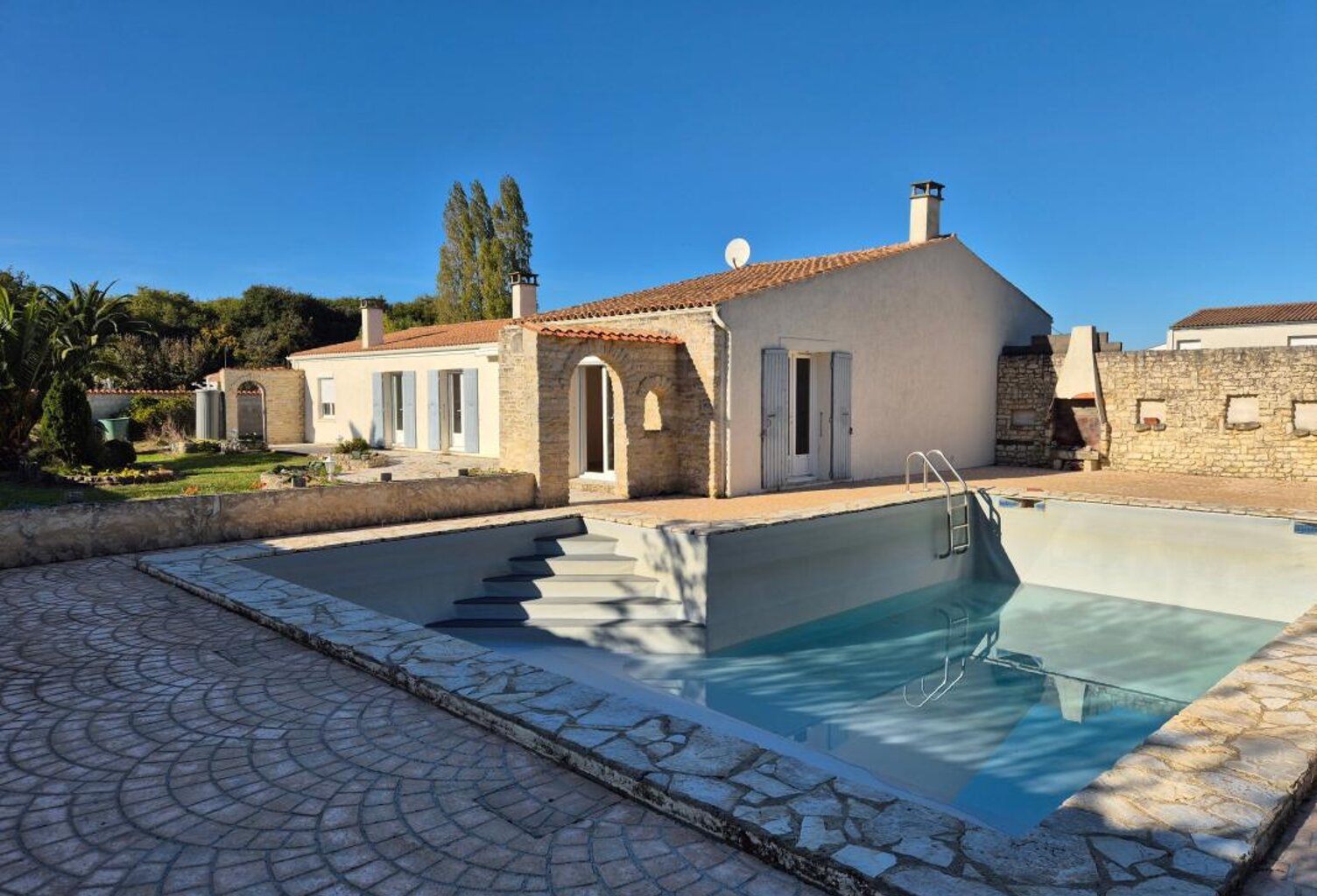 Maison À Vendre — photo 1
