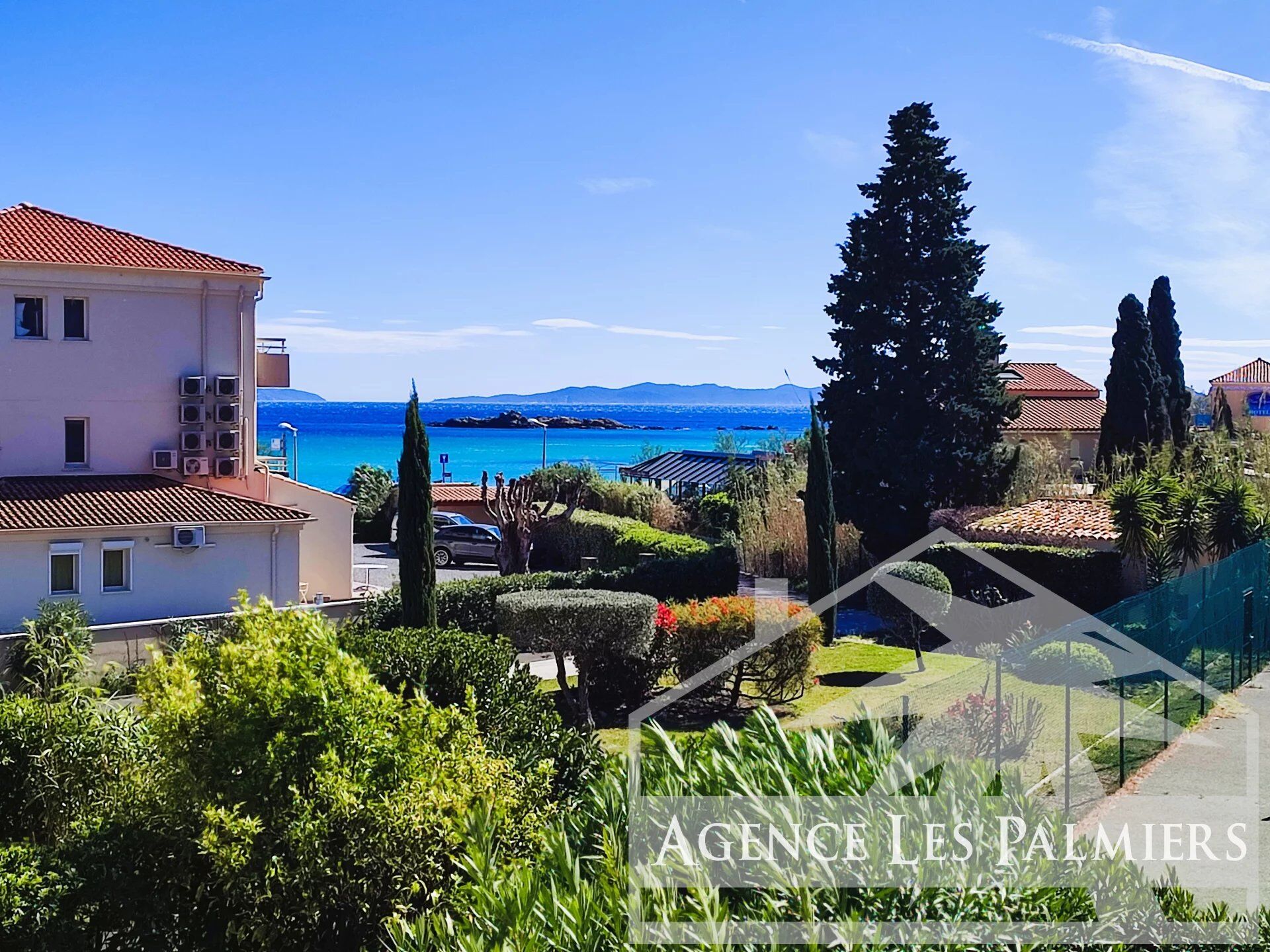 Appartement  T3 à vendre Lavandou (Le) 83980