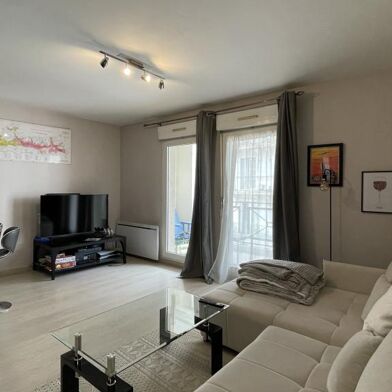 Appartement 2 pièces 865 €