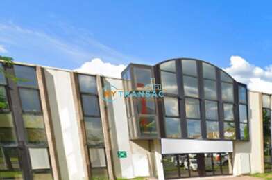 Local industriel  6600 €