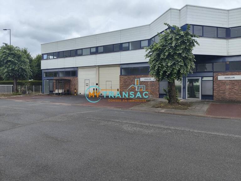 A LOUER 2 440 m2 de locaux d'activités situé à Bonneuil-sur-Marne — photo 1