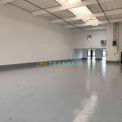 Local industriel  6675 €