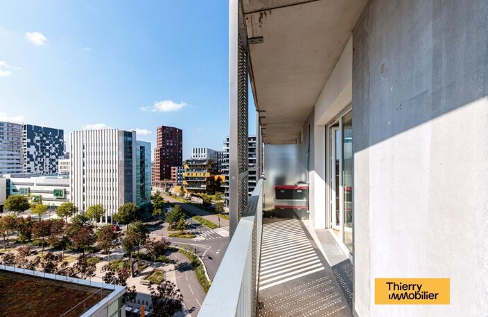 T2 VUE PANORAMIQUE 9ÈME ÉTAGE - GARE SUD — photo 2