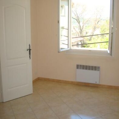 Appartement 3 pièces 753 €