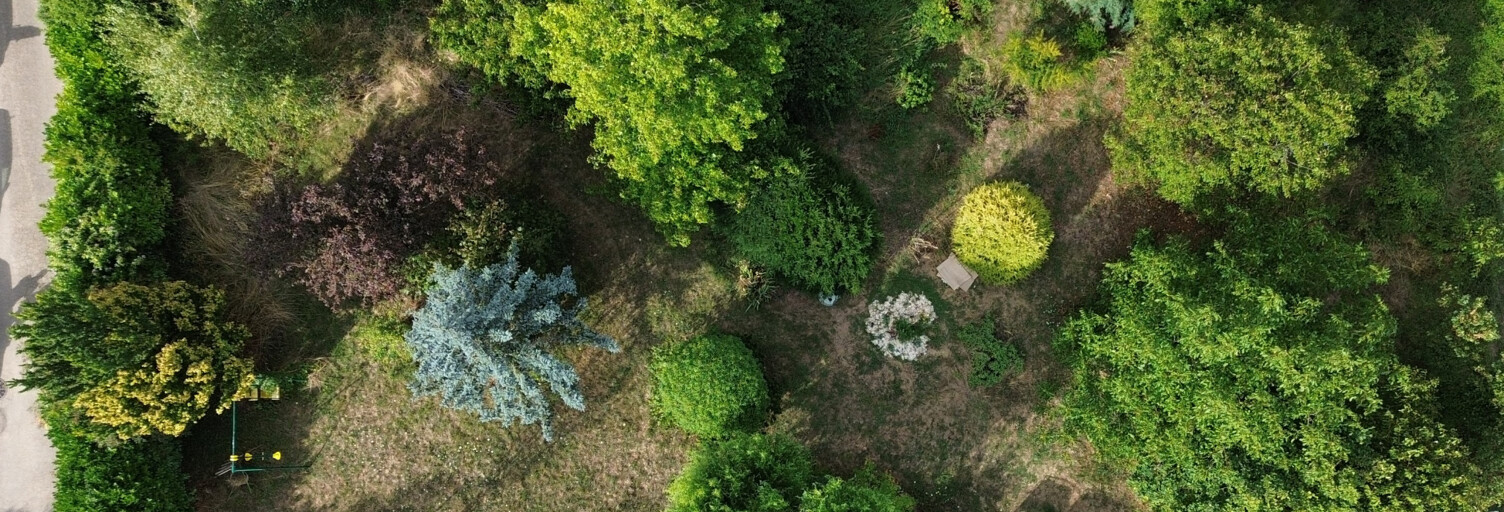 Terrain  900 m² à vendre à Châteauneuf (42800)