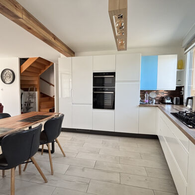 Appartement 5 pièces 230000 €