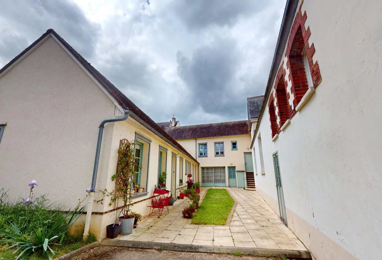 A VENDRE - Appartement 2 pièces CHARTRES BASSE VILLE — photo 1