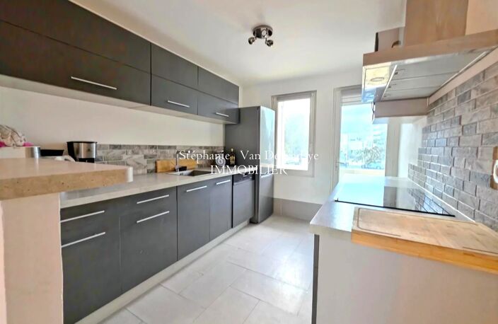Appartement - 2 chambres -  balcon et parking. — photo 4