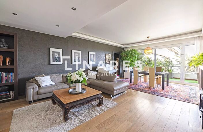 RENAISSANCE - Appartement T5 de 124m2 - Toit Terrasse 140m2 + Ba — photo 2