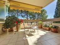 A l'orée du Cap d'Antibes, dans l'une des résidences les plus pr — photo 3