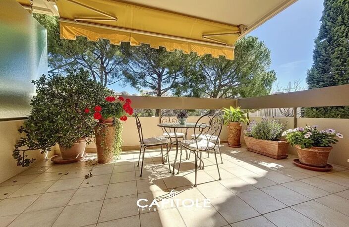 A l'orée du Cap d'Antibes, dans l'une des résidences les plus pr — photo 3