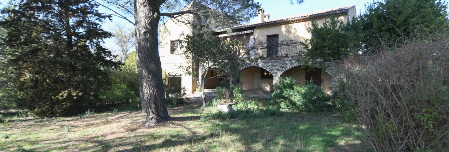 Maison 9 Pièces 242 m² à vendre à Uzès (30700)
