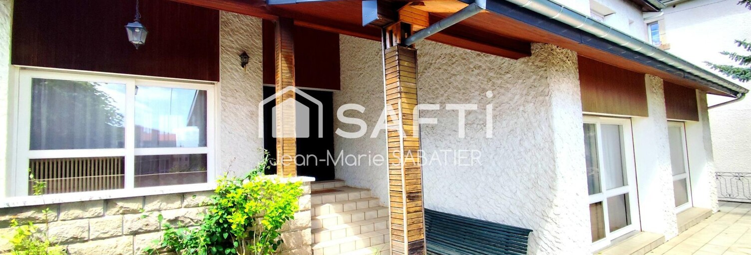 Maison 9 Pièces 175 m² à vendre à Vernassal (43270)