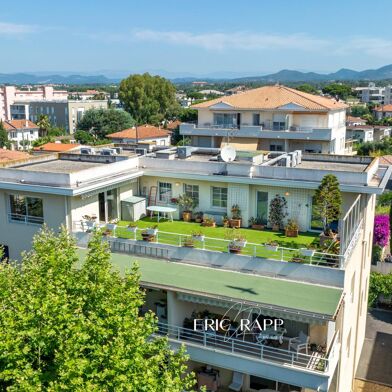 Appartement 4 pièces 729000 €