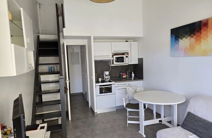 T3 EN DUPLEX AVEC 2 TERRASSES — photo 2