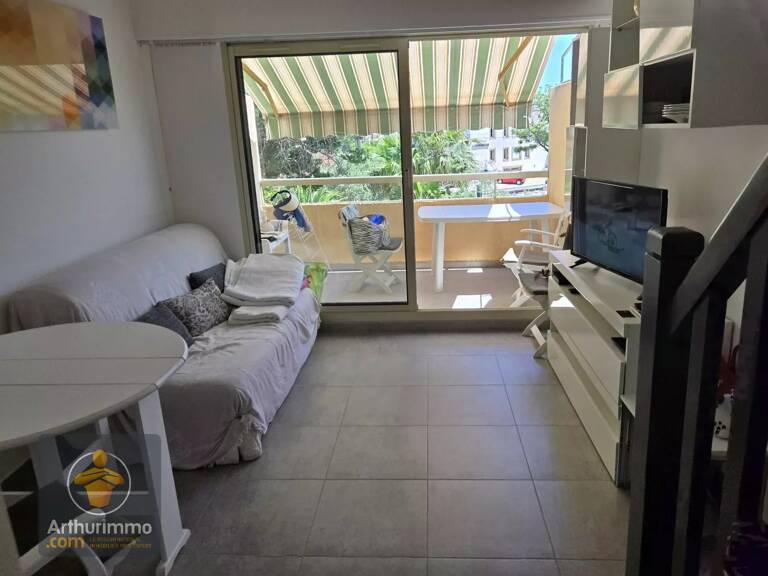 T3 EN DUPLEX AVEC 2 TERRASSES — photo 1