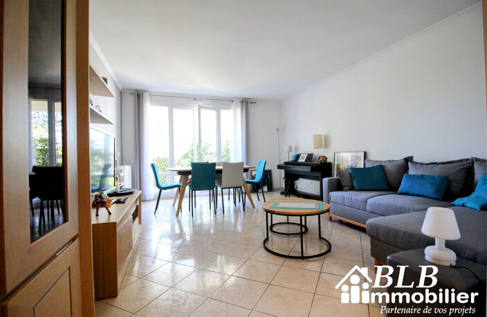 78320 LE MESNIL SAINT DENIS Bel appartement de 71.85 m2 à ve — photo 2