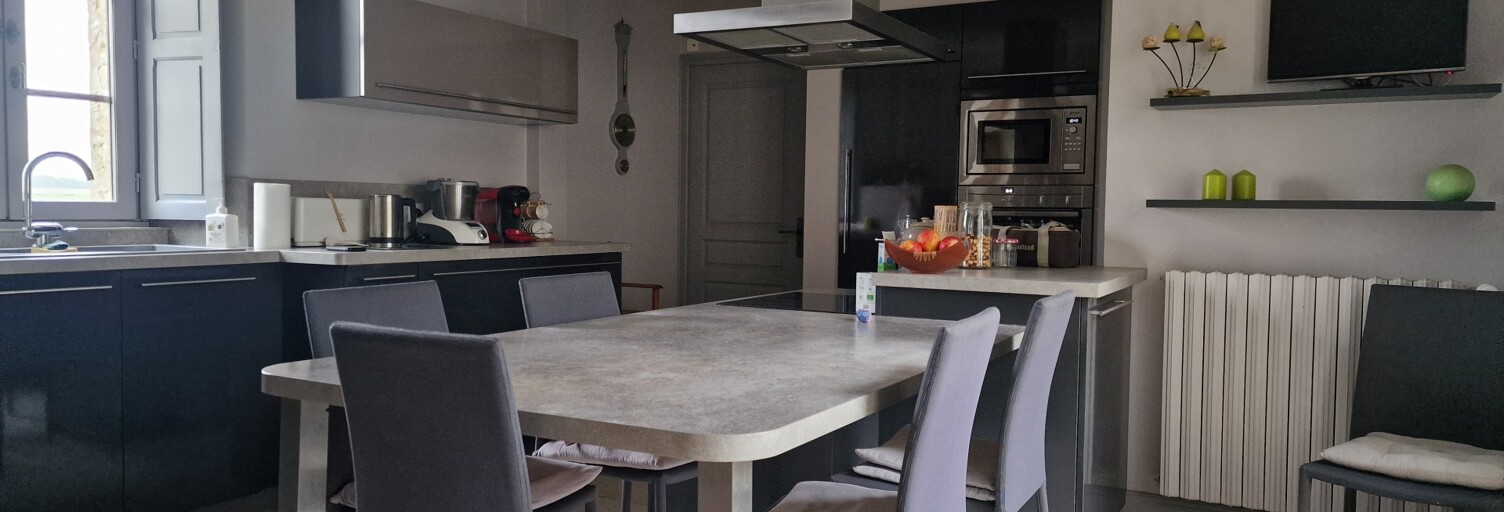 Maison 7 Pièces 247 m² à vendre à Montreuil-Bellay (49260)