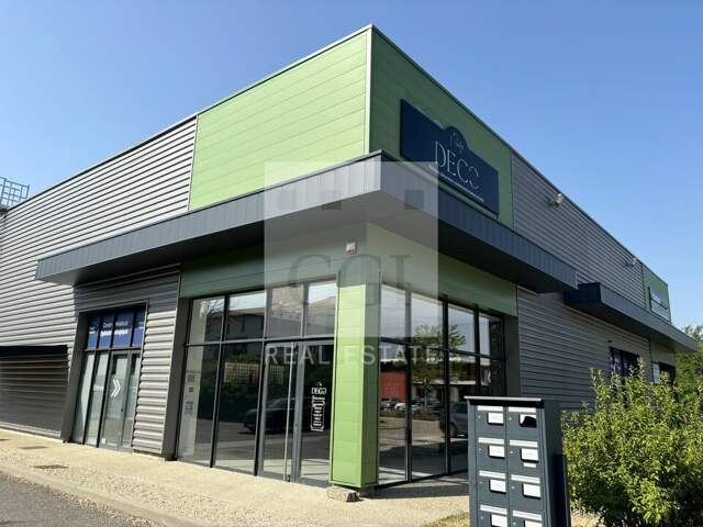 LOCAL COMMERCIAL  / BUREAUX  à LOUER — photo du bien