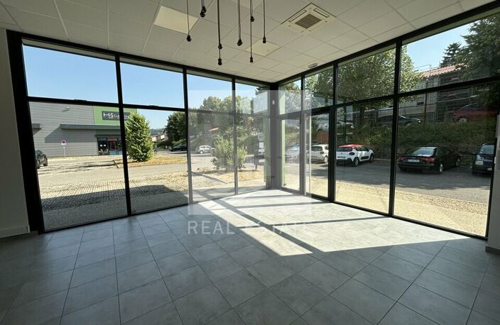 LOCAL COMMERCIAL  / BUREAUX  à LOUER — photo 3