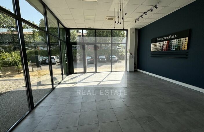LOCAL COMMERCIAL  / BUREAUX  à LOUER — photo 4