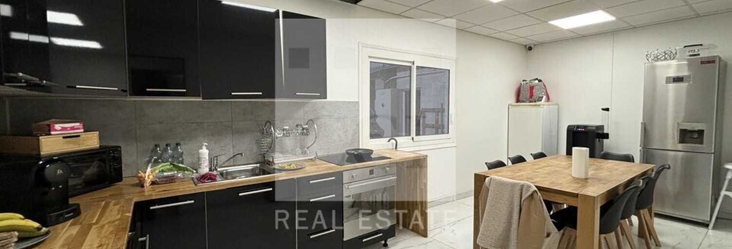 Bureau  318 m² à louer à Bron (69500)