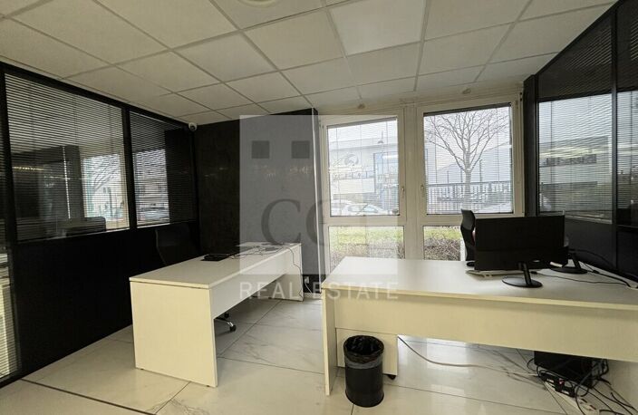 BUREAUX à LOUER — photo 5