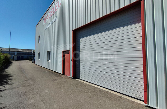 MONETEAU - PROCHE SORTIE 19 - A6 AUXERRE NORD - LOCAL D'ACTIVITE DE 520M² — photo 3