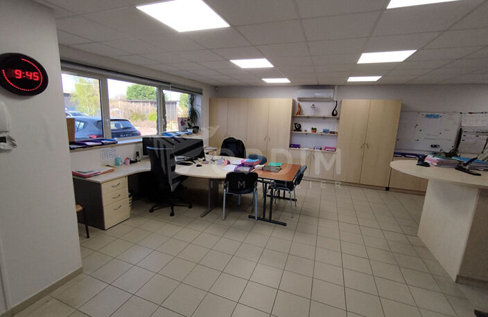 MONETEAU - PROCHE SORTIE 19 - A6 AUXERRE NORD - LOCAL D'ACTIVITE DE 520M² — photo 4