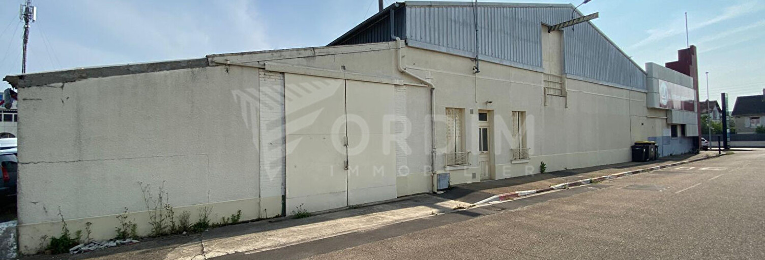 Commerce  495 m² à louer à Auxerre (89000)