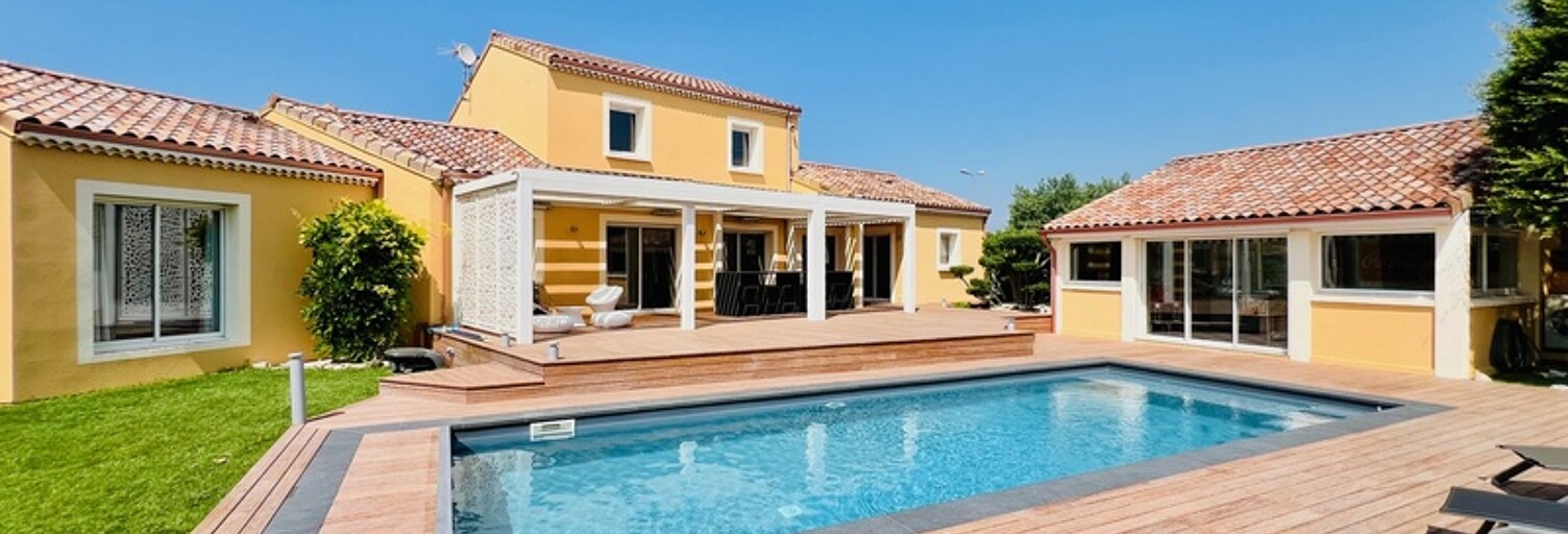 Maison 9 Pièces 191 m² à vendre à Montélier (26120)