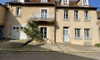 Maison 9 Pièces 285 m² à vendre à Saint-Benoît-du-Sault (36170)