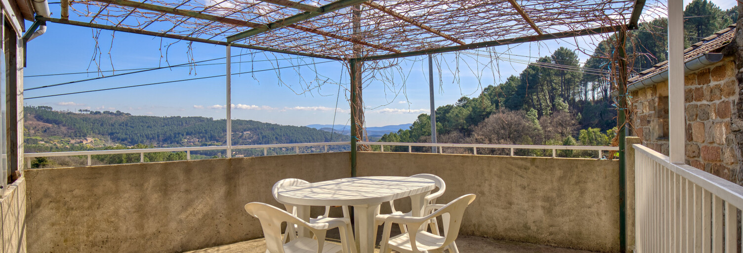 Maison 6 Pièces 100 m² à vendre à Les Vans (07140)