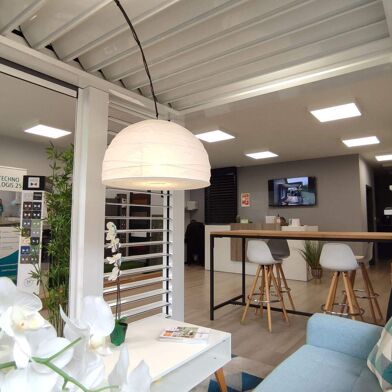 Commerce  195000 €